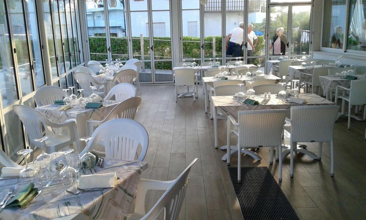 Oasi Verde Lido di Jesolo Luaran gambar